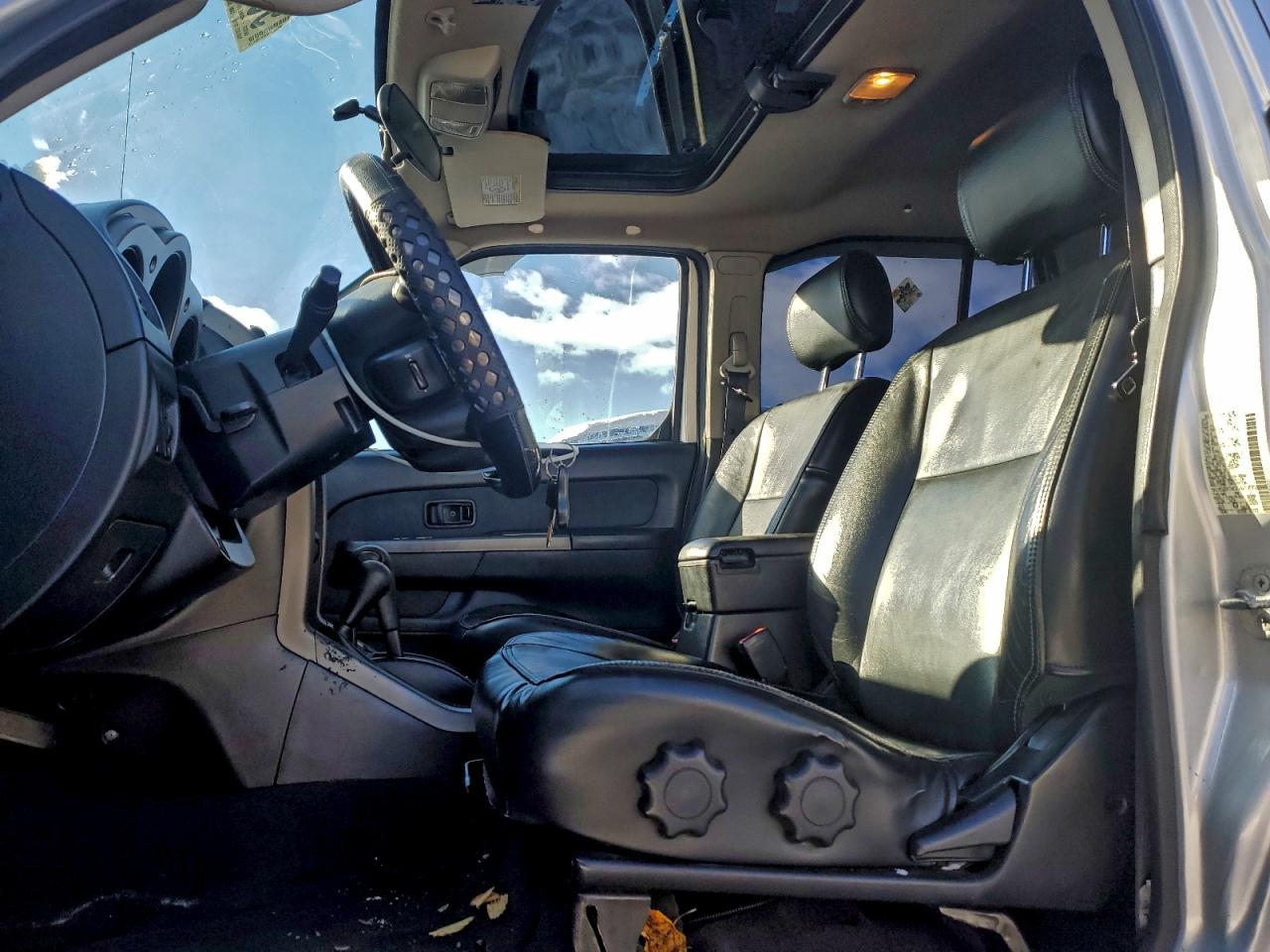 2004 NISSAN XTERRA SE photo 7