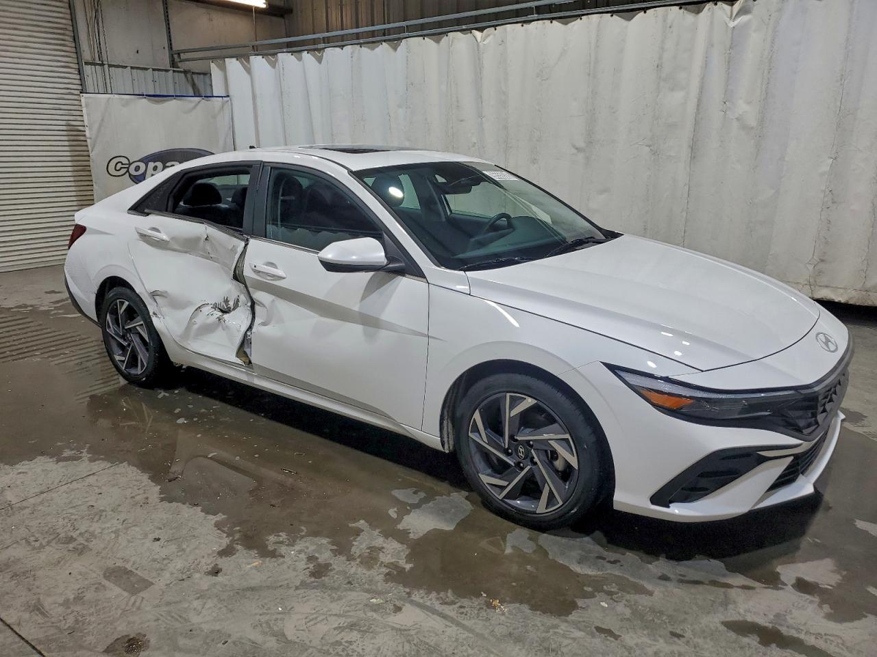 2025 HYUNDAI ELANTRA SEL photo 4
