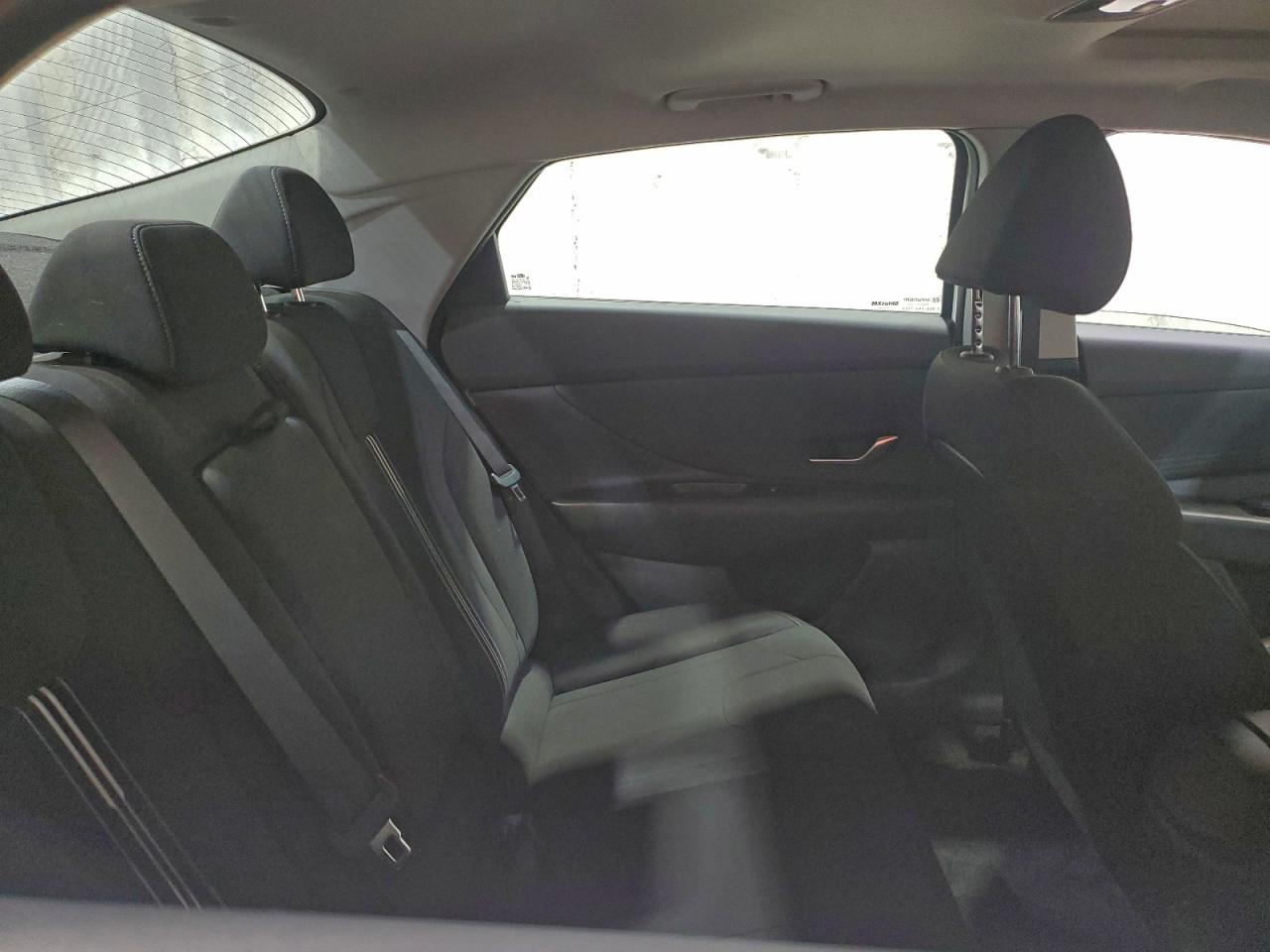 2025 HYUNDAI ELANTRA SEL photo 10