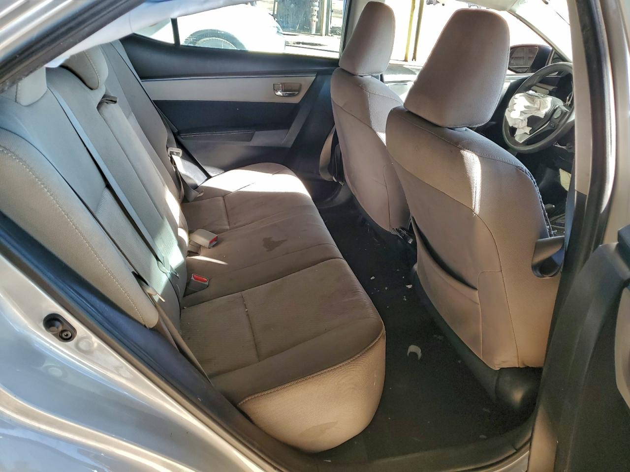 2015 TOYOTA COROLLA L photo 10