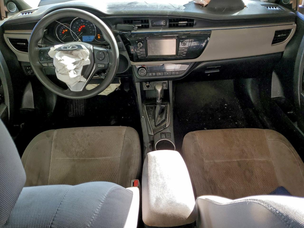 2015 TOYOTA COROLLA L photo 8