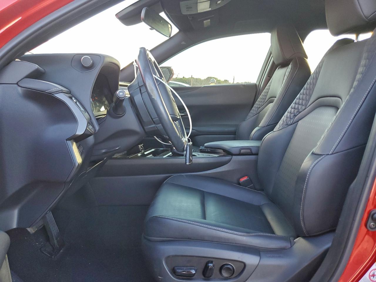 2019 LEXUS UX 200 photo 7