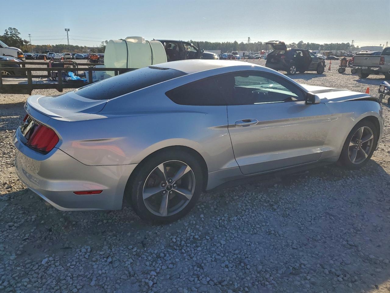 2016 FORD MUSTANG photo 3