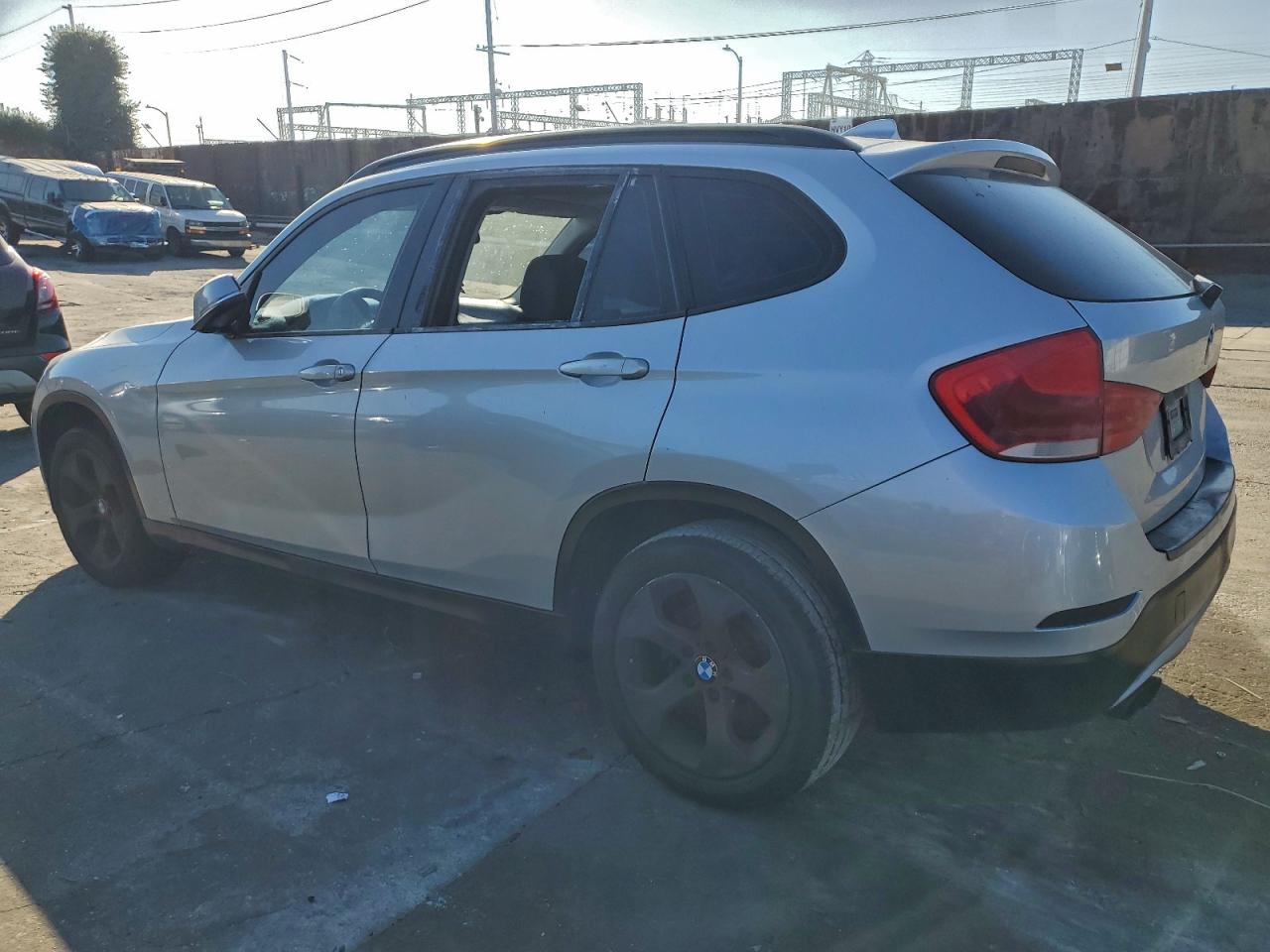 2015 BMW X1 SDRIVE28I photo 2