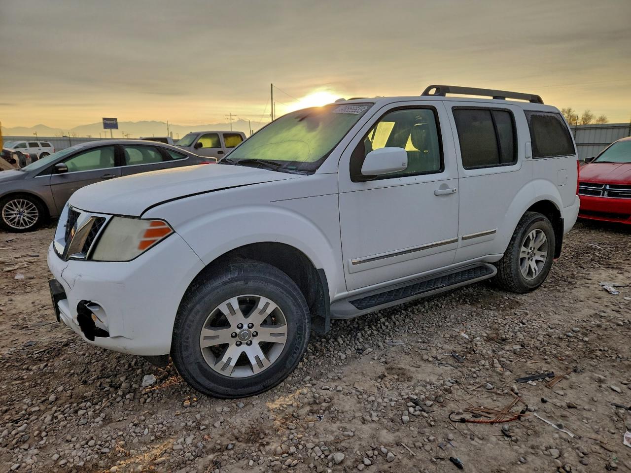 2011 NISSAN PATHFINDER