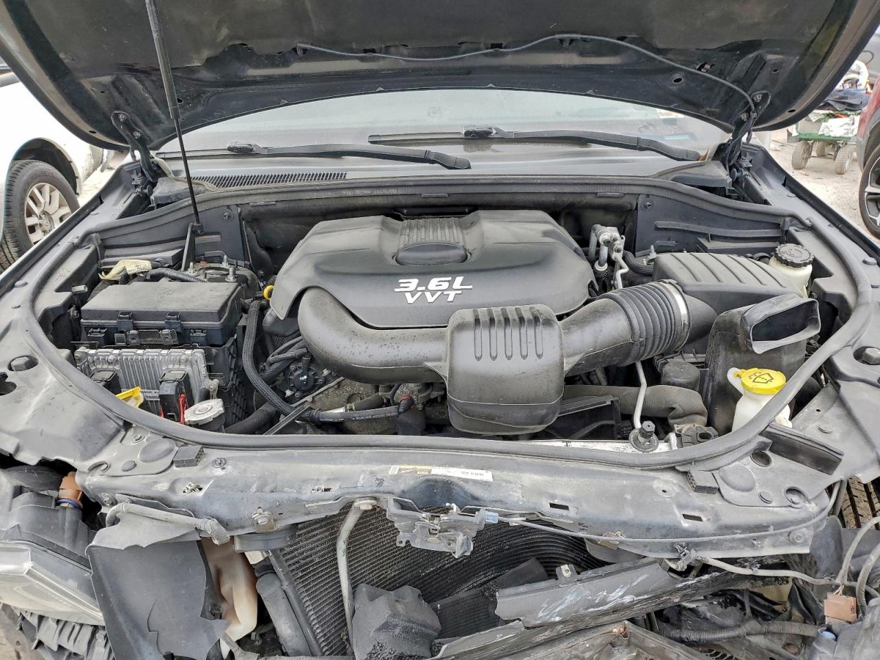 2014 JEEP GRAND CHEROKEE LAREDO photo 12