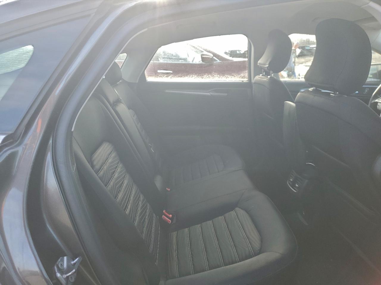 2016 FORD FUSION SE photo 10