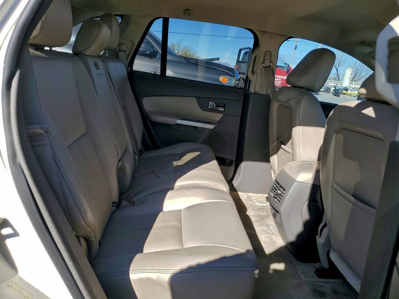 2011 FORD EDGE SEL photo 11