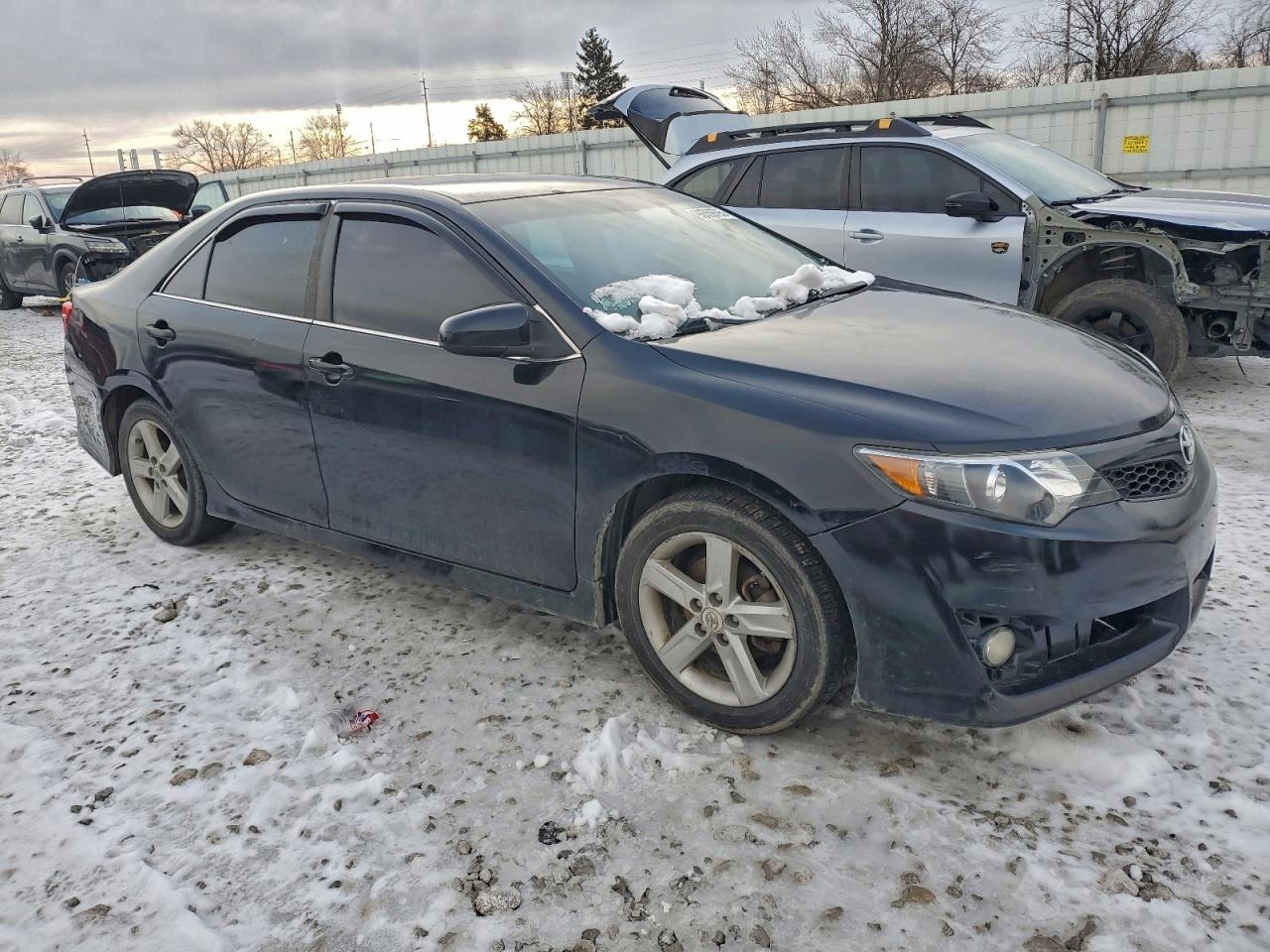 2012 TOYOTA CAMRY BASE photo 4