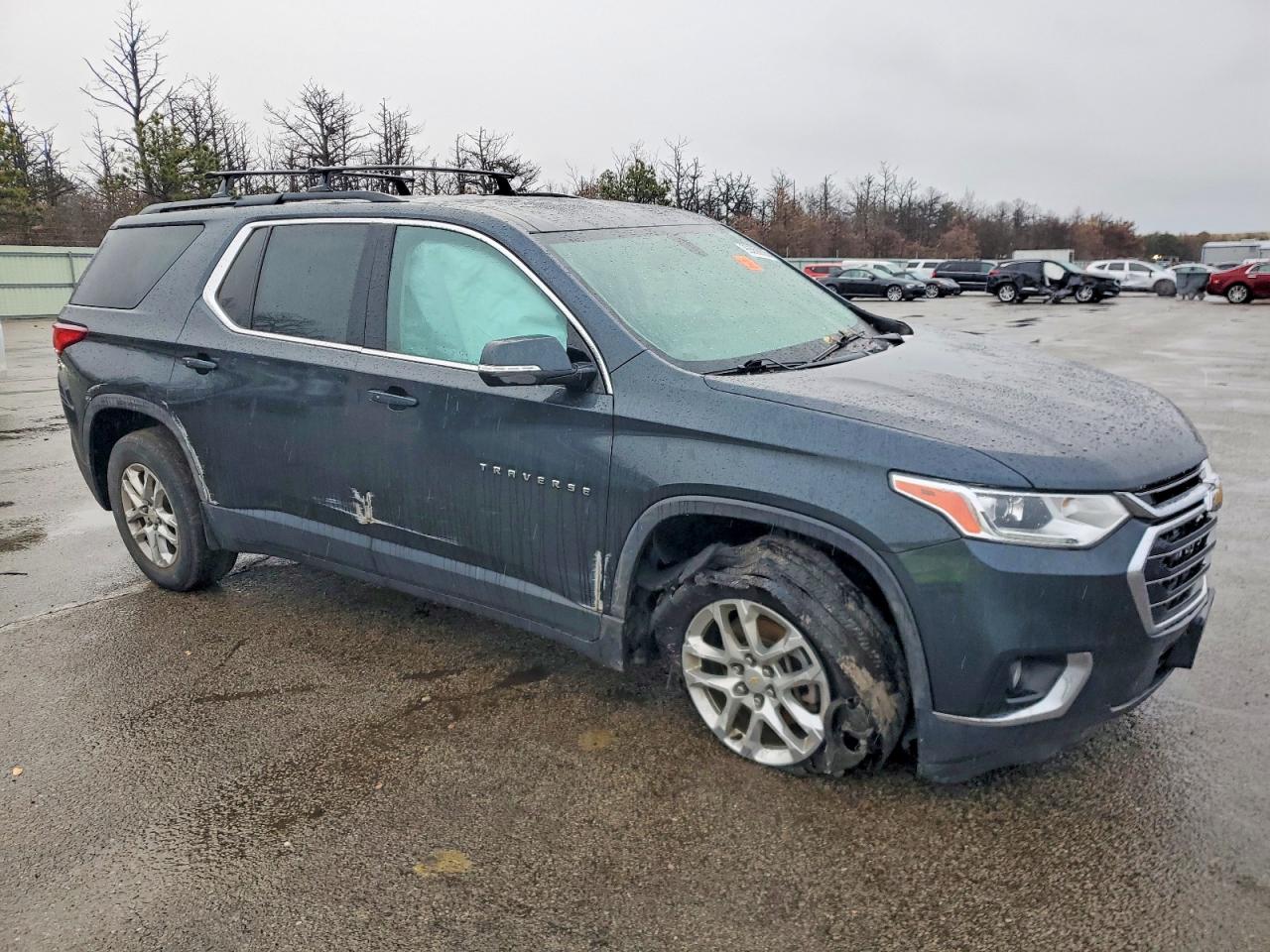 2020 CHEVROLET TRAVERSE LT photo 4