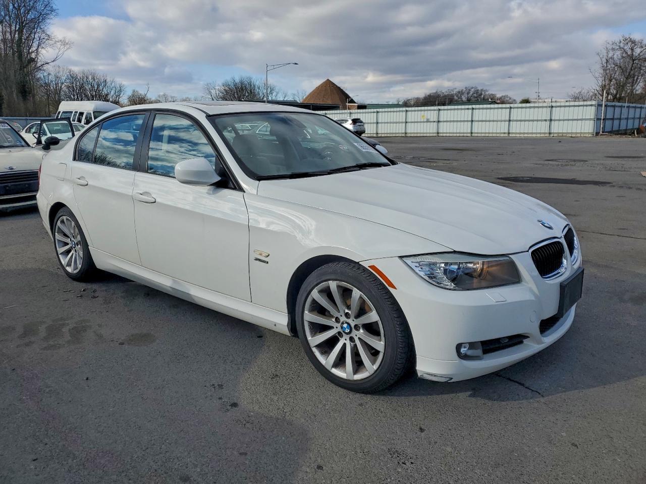 2011 BMW 328 XI SULEV photo 4