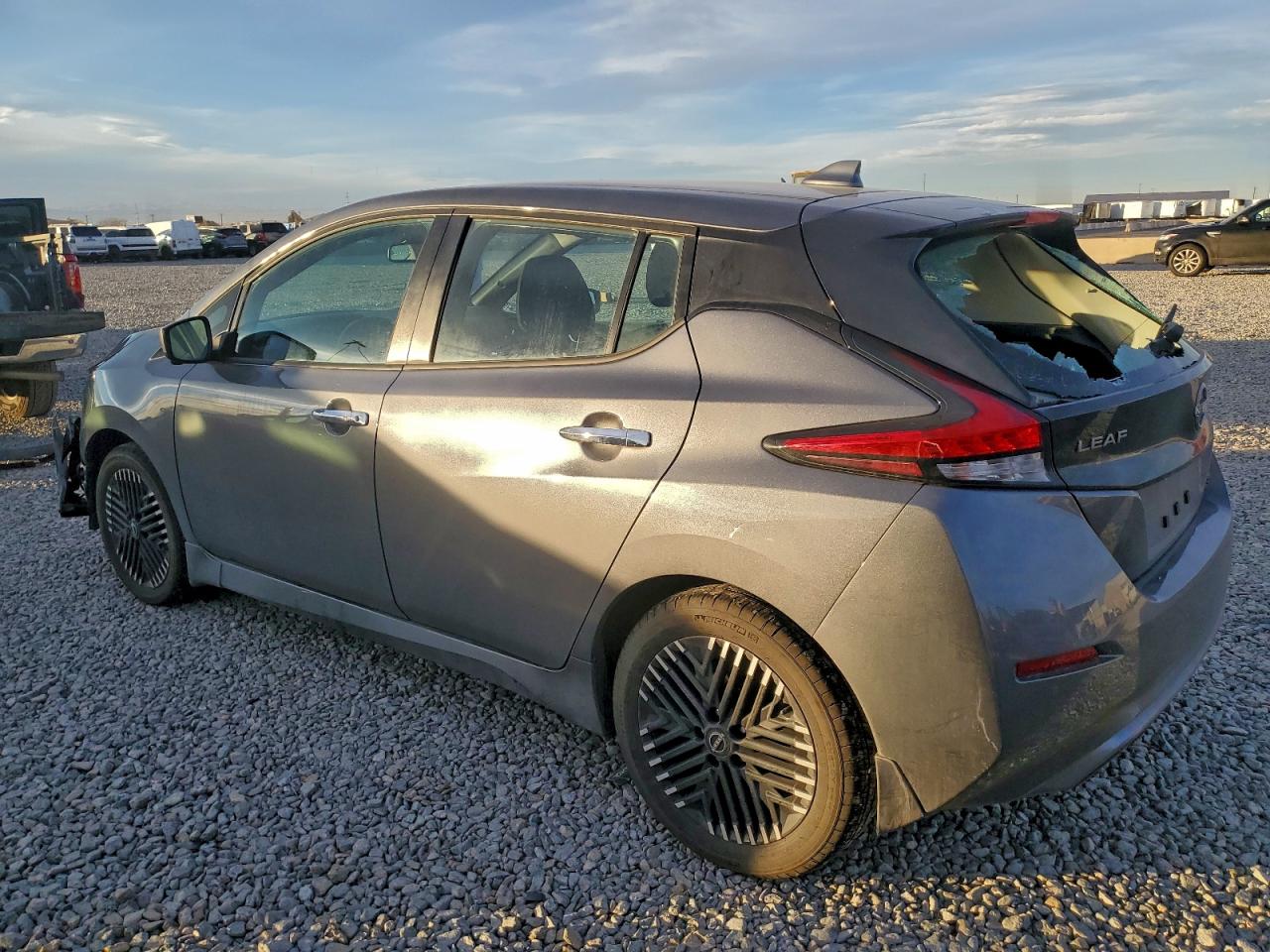 2025 NISSAN LEAF SV PLUS photo 2