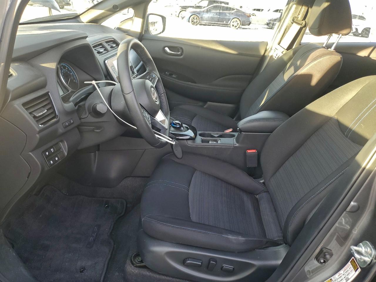 2025 NISSAN LEAF SV PLUS photo 7