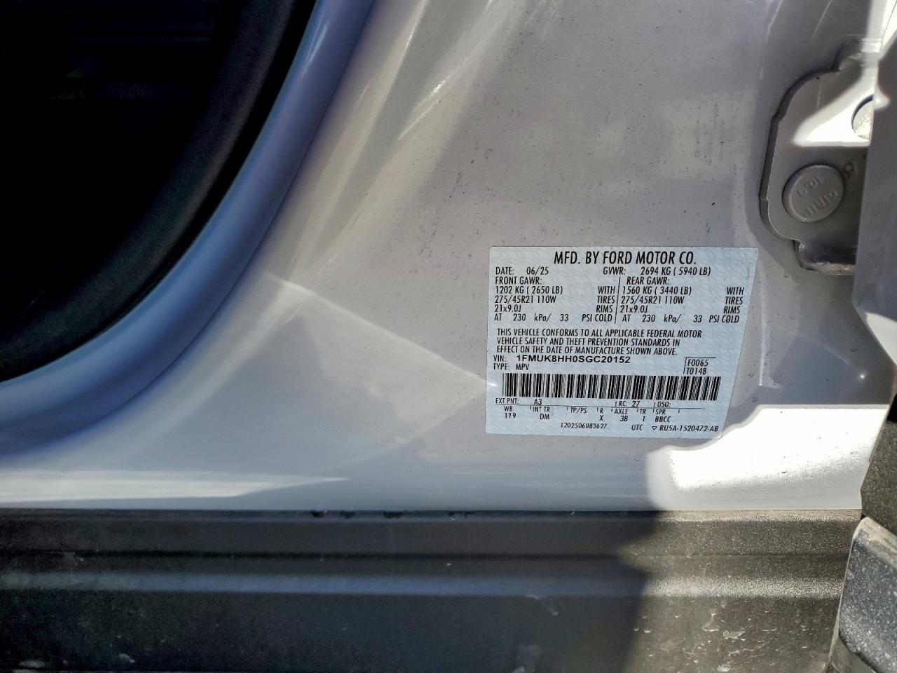 2025 FORD EXPLORER PLATINUM photo 14