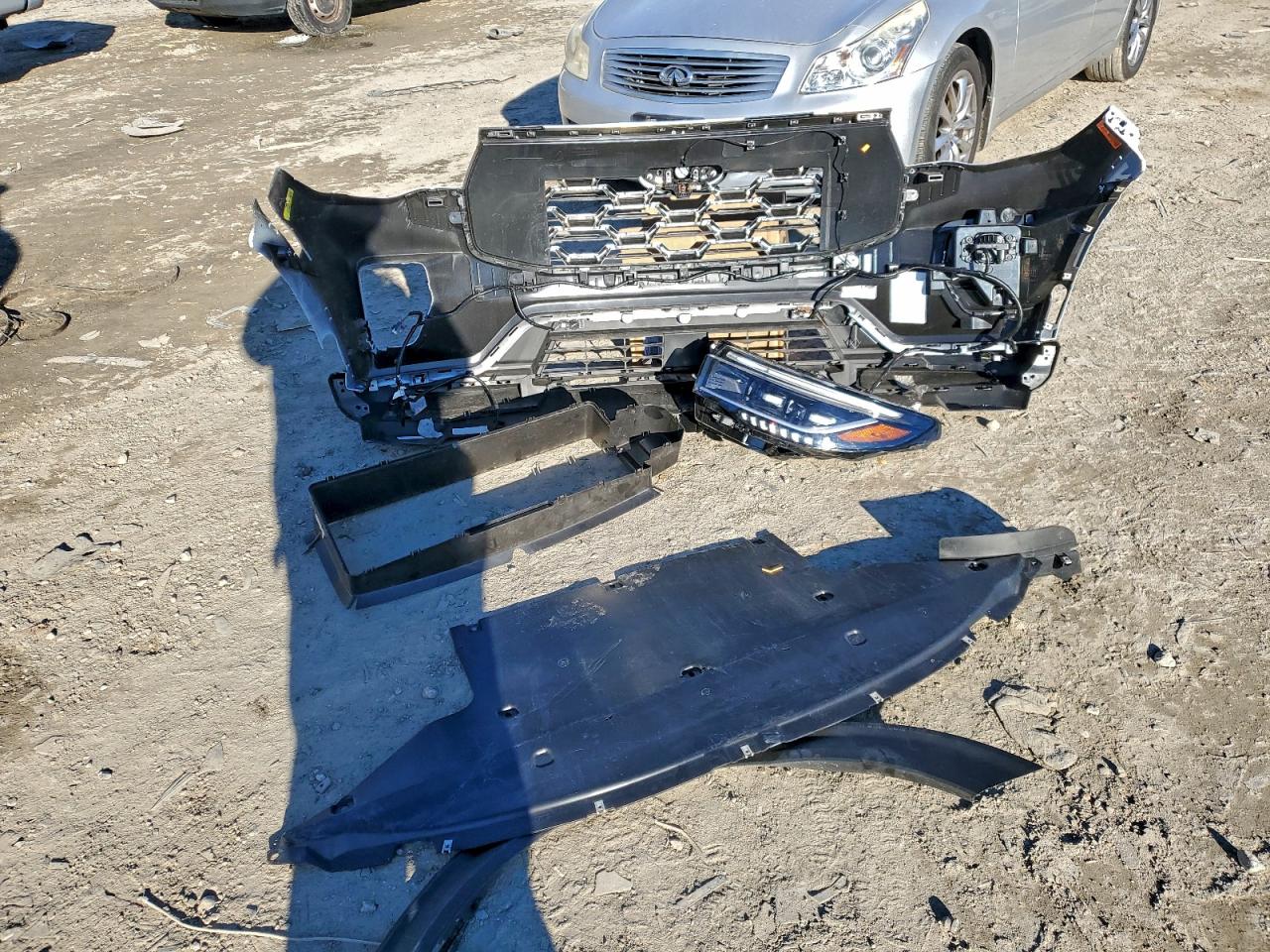 2025 FORD EXPLORER PLATINUM photo 13