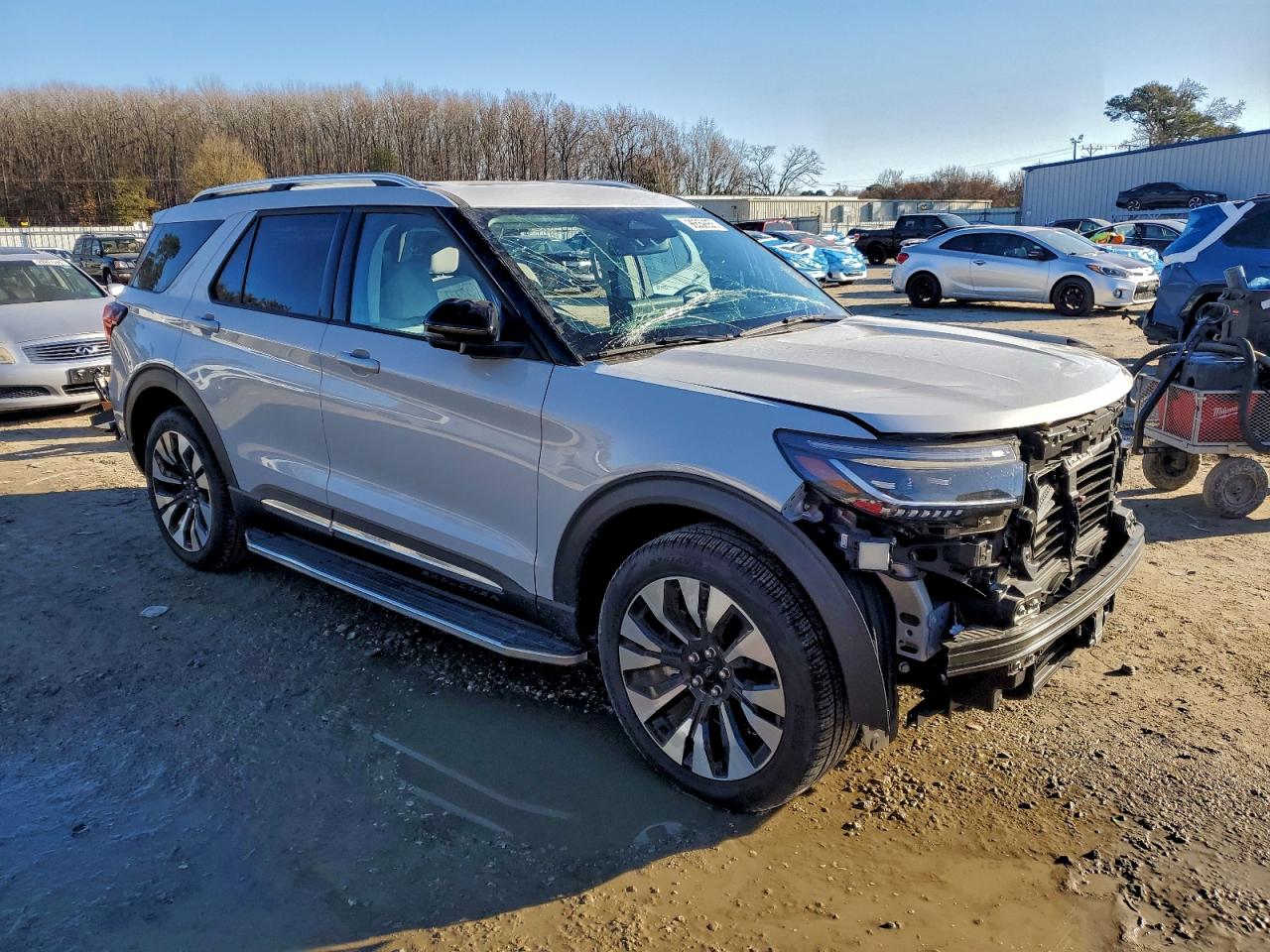 2025 FORD EXPLORER PLATINUM photo 4