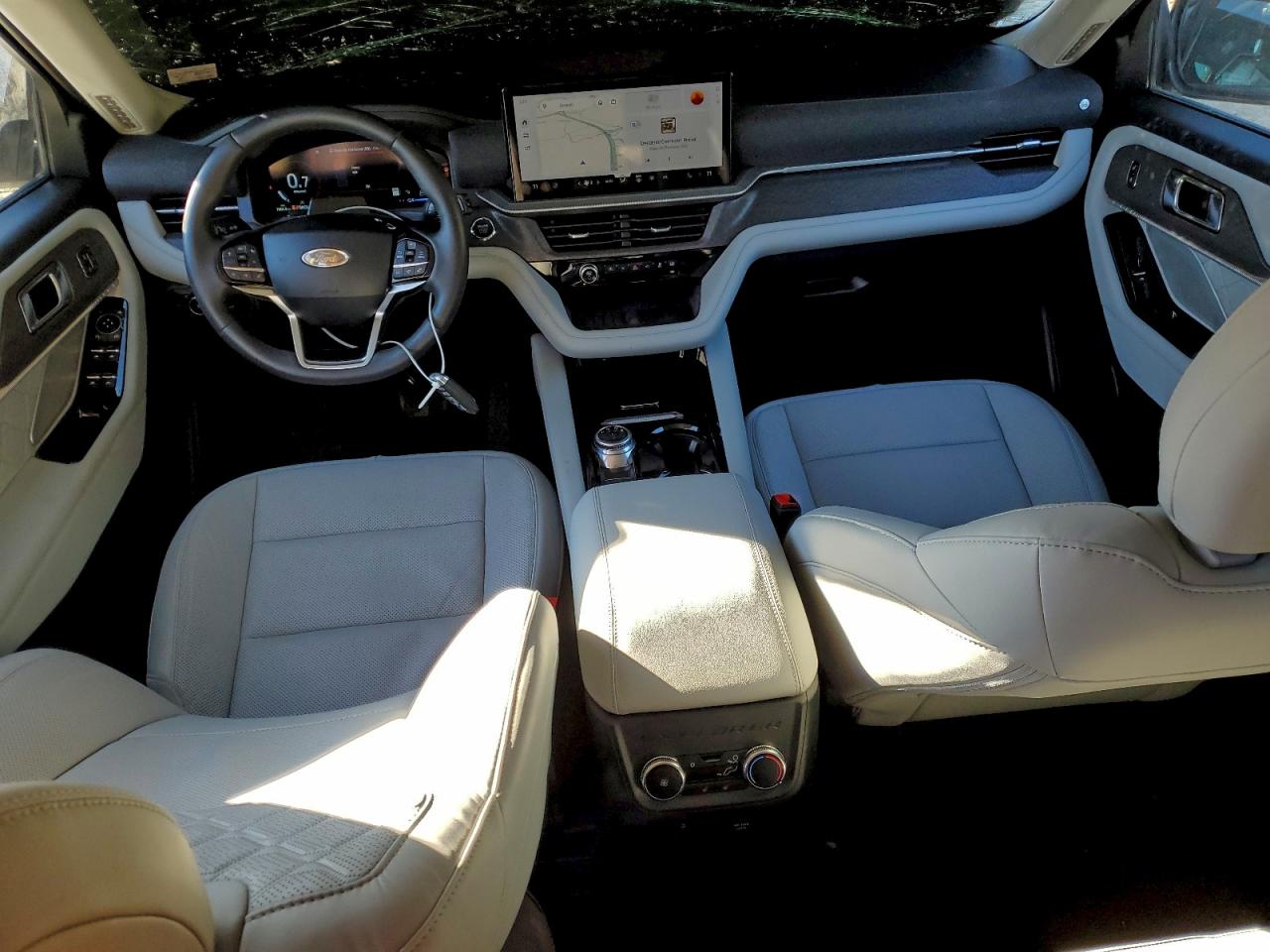 2025 FORD EXPLORER PLATINUM photo 8