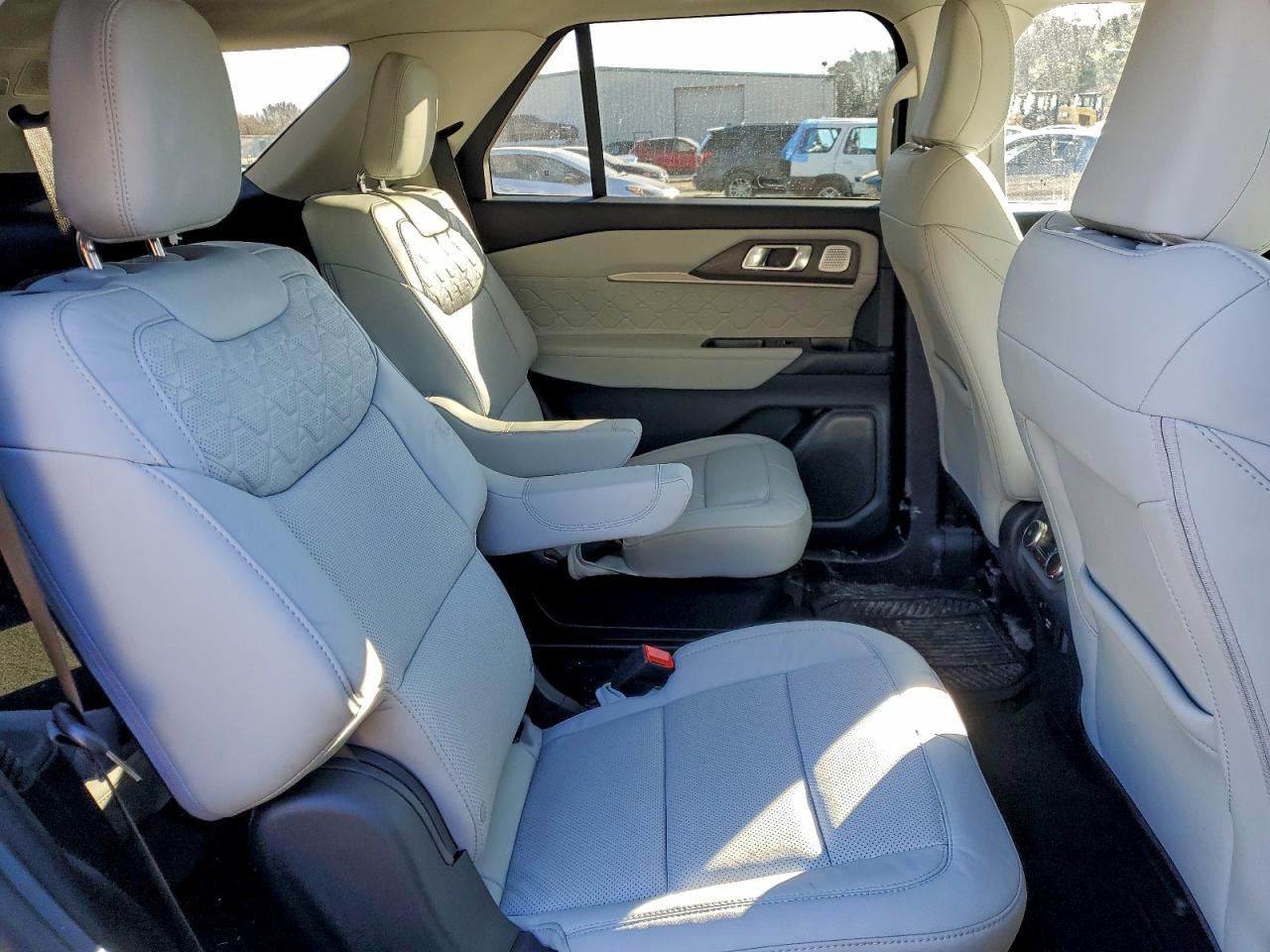 2025 FORD EXPLORER PLATINUM photo 11