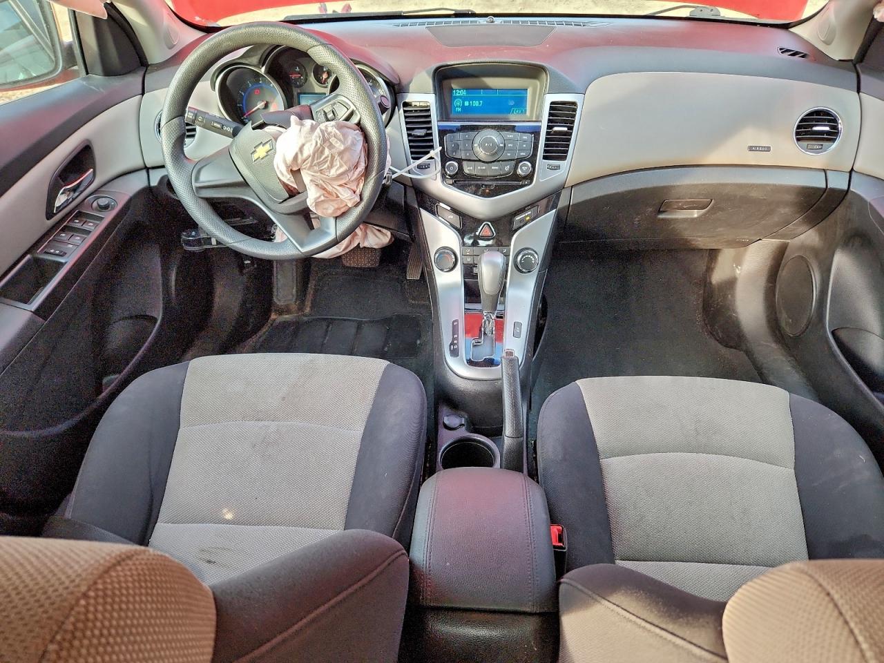 2016 CHEVROLET CRUZE LIMITED LS photo 8