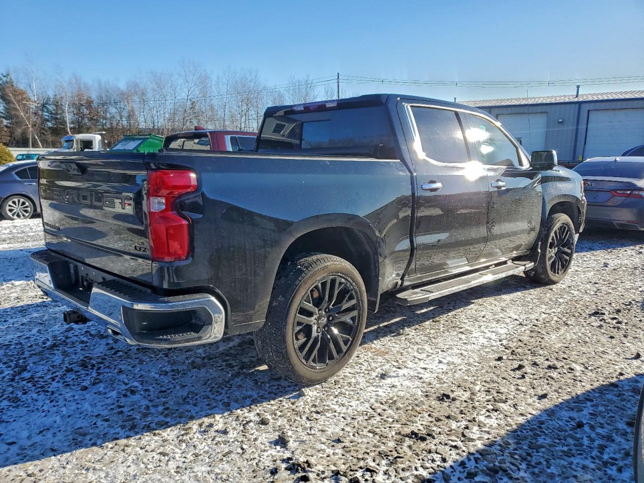 2025 CHEVROLET SILVERADO K1500 LTZ photo 3
