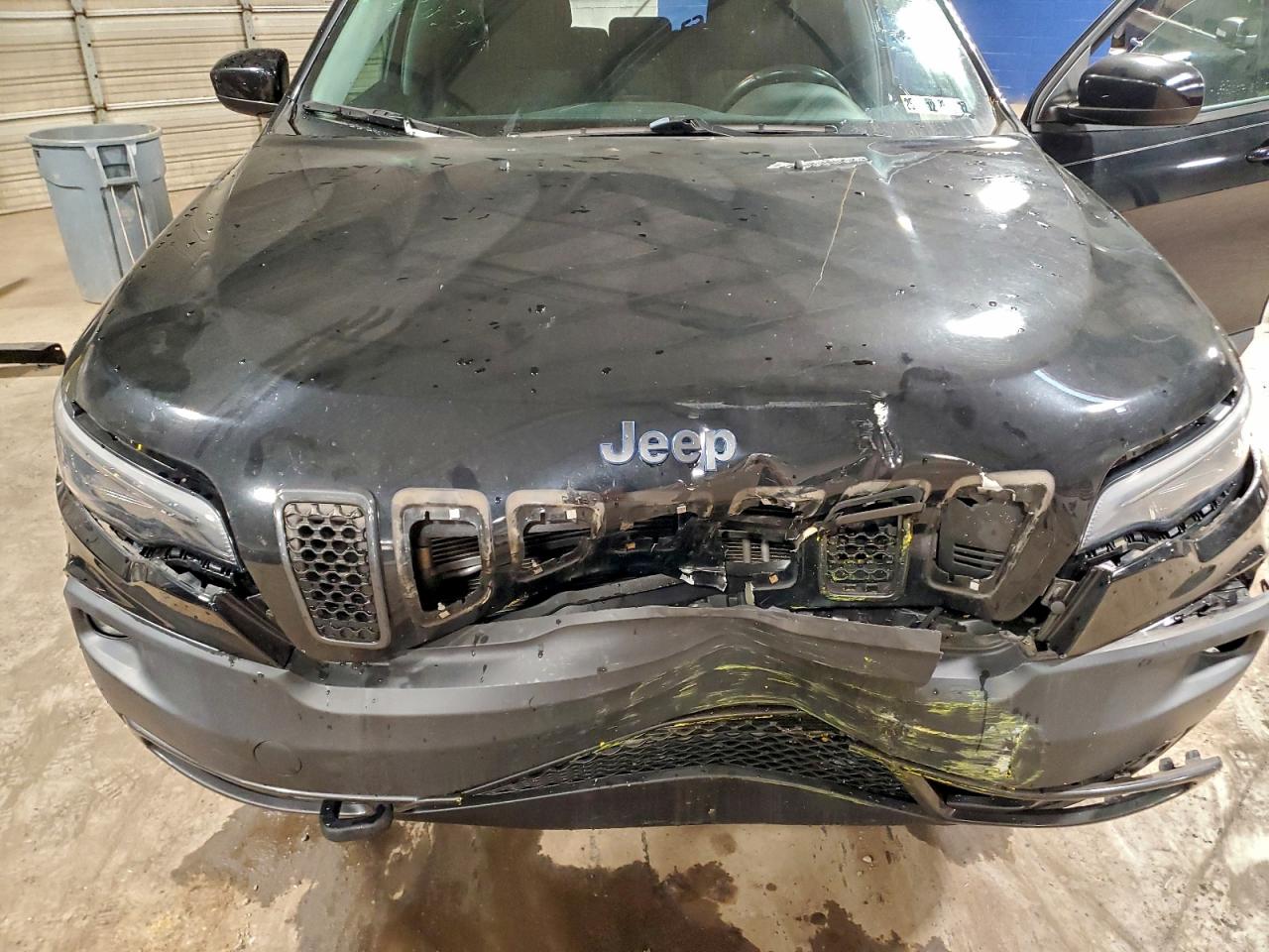 2019 JEEP CHEROKEE LATITUDE photo 12