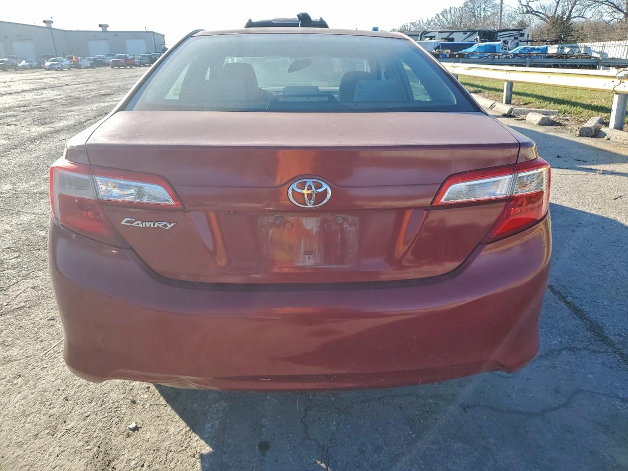 2014 TOYOTA CAMRY L photo 6