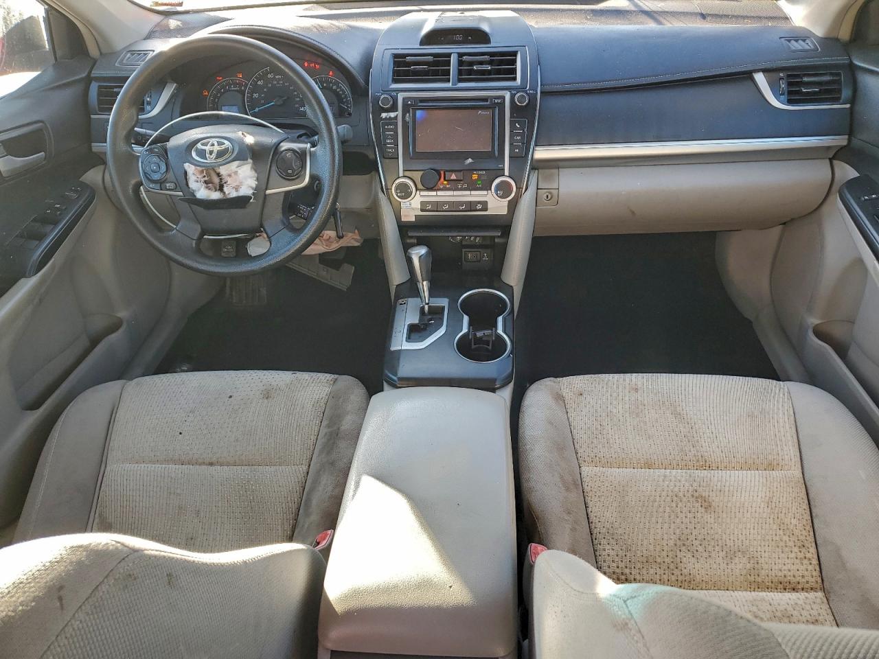 2014 TOYOTA CAMRY L photo 8