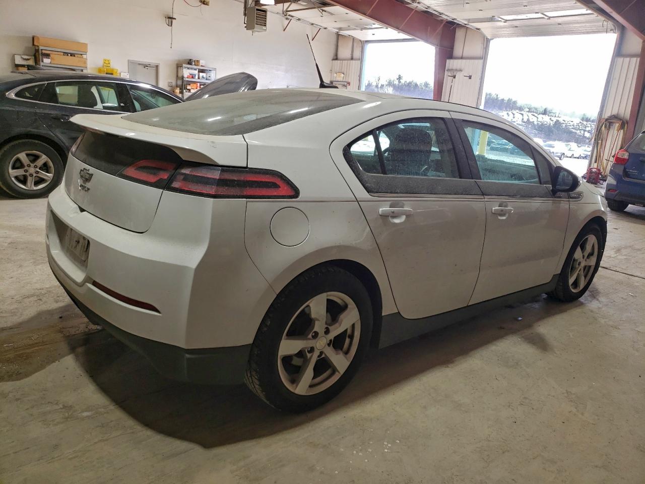 2013 CHEVROLET VOLT photo 3