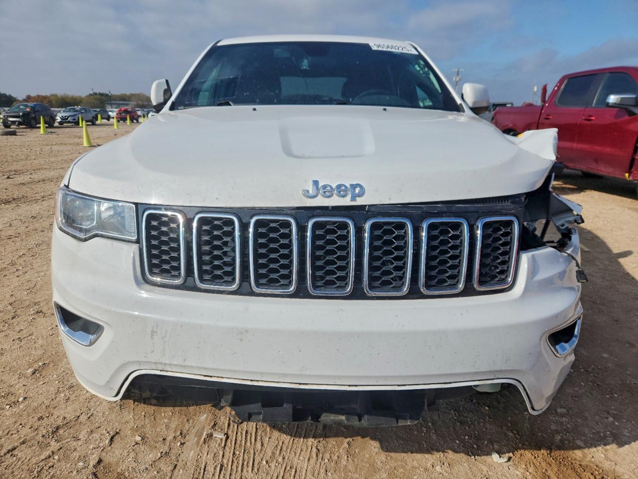 2022 JEEP GRAND CHEROKEE LAREDO E photo 13