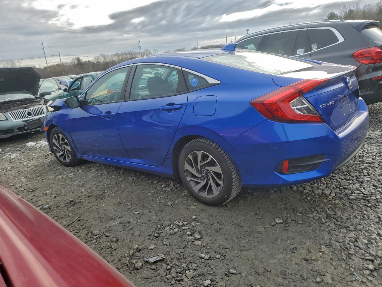 2017 HONDA CIVIC EX photo 2
