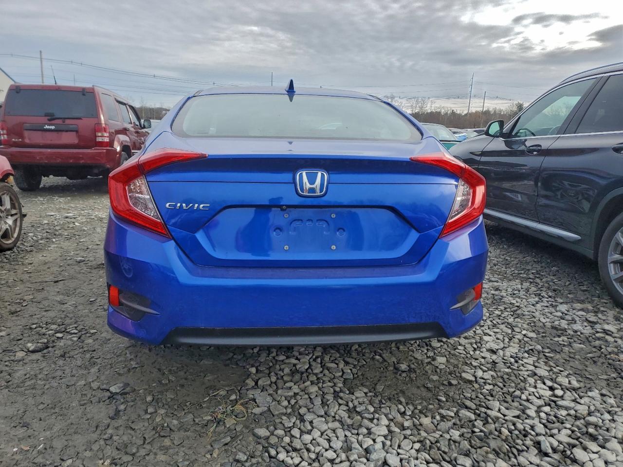 2017 HONDA CIVIC EX photo 6
