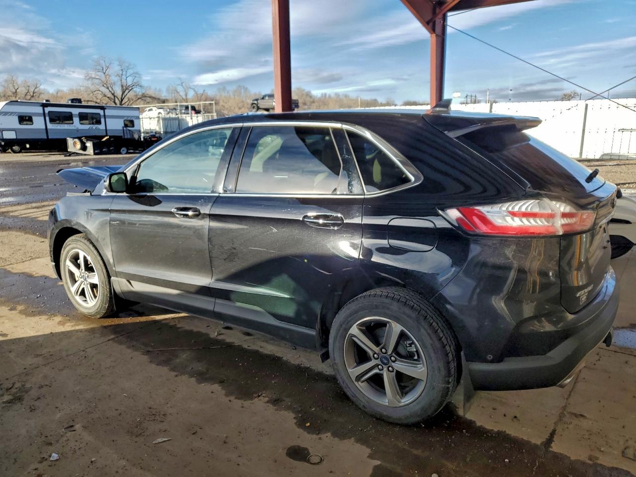 2020 FORD EDGE TITANIUM photo 4