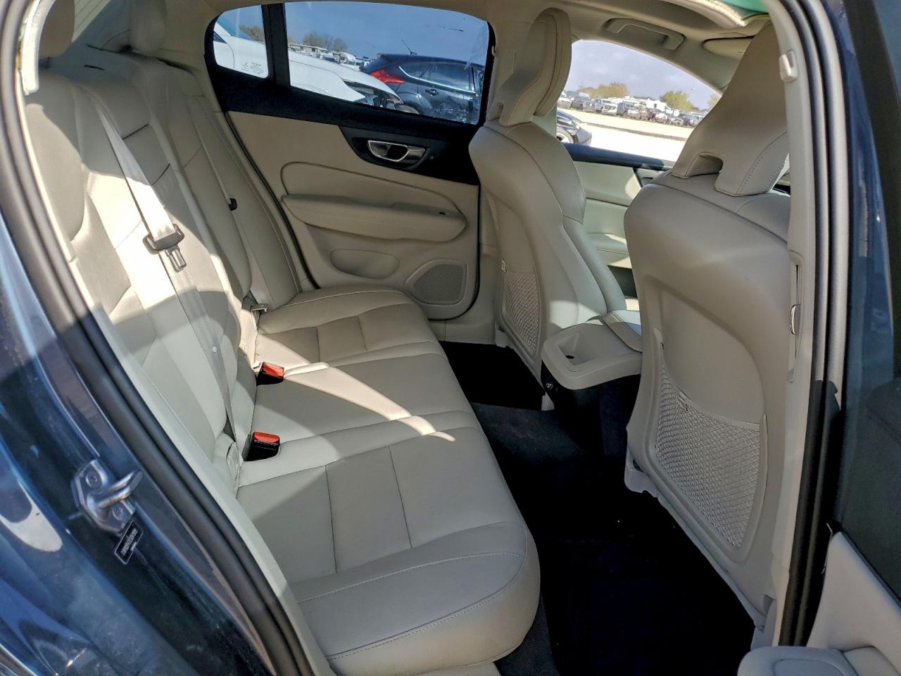 2020 VOLVO S60 T5 MOMENTUM photo 10