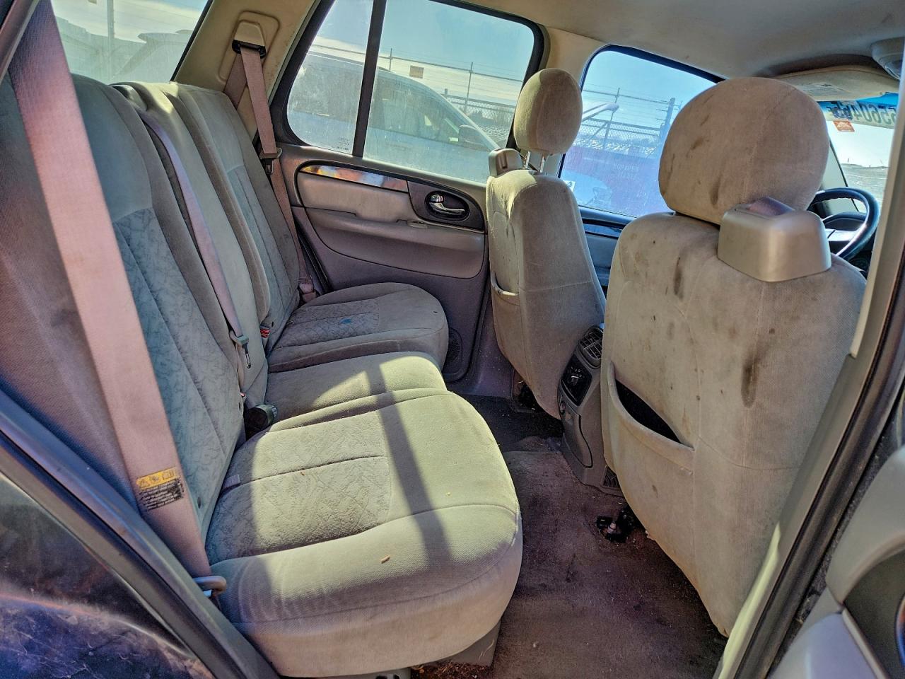 2005 GMC ENVOY photo 11