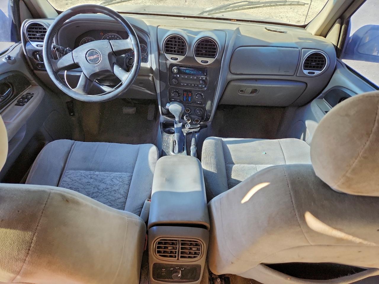 2005 GMC ENVOY photo 8