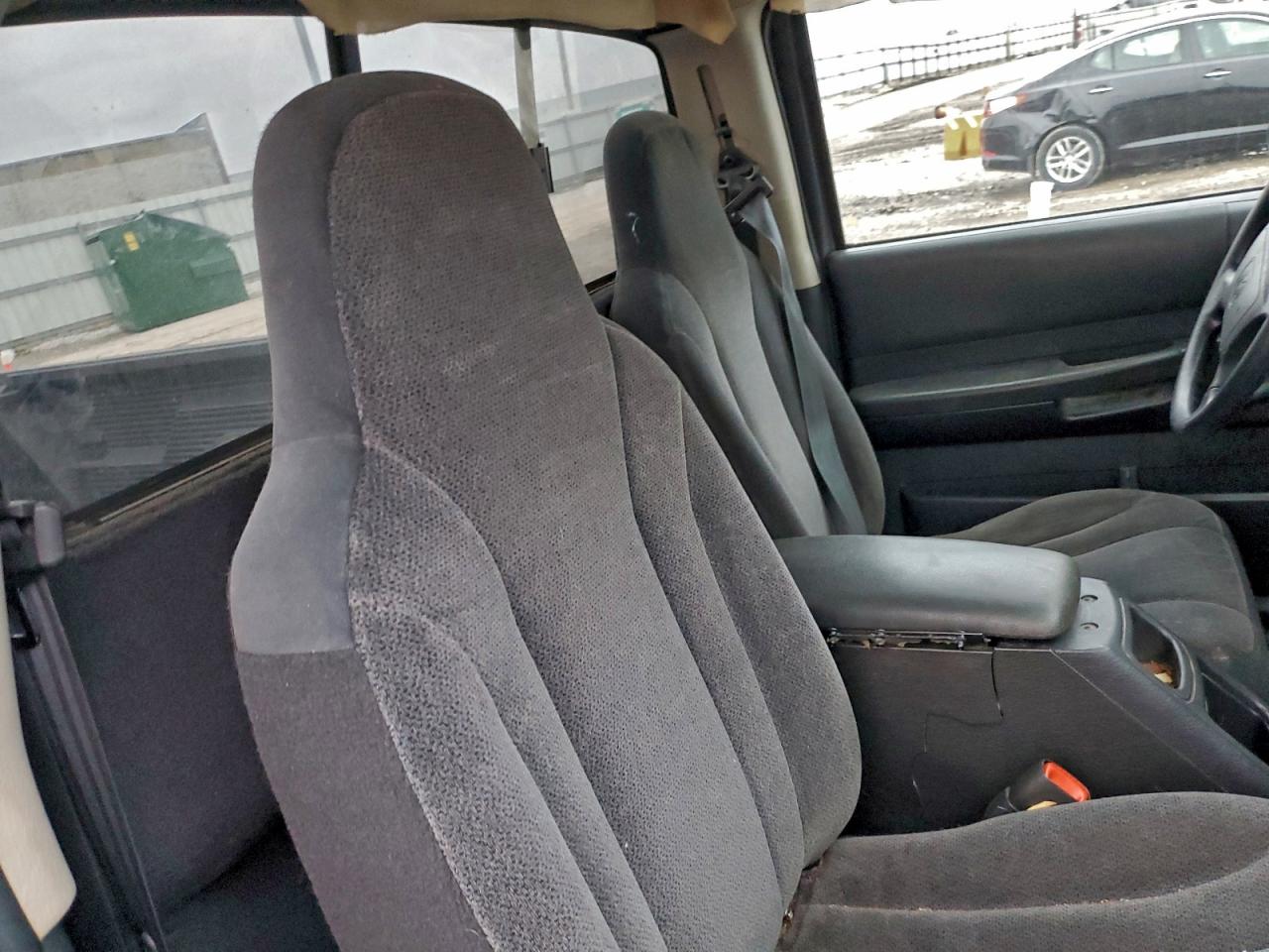2003 DODGE DAKOTA SXT photo 10