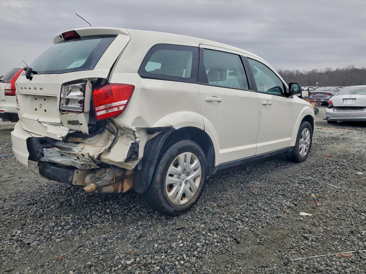 2013 DODGE JOURNEY SE photo 3