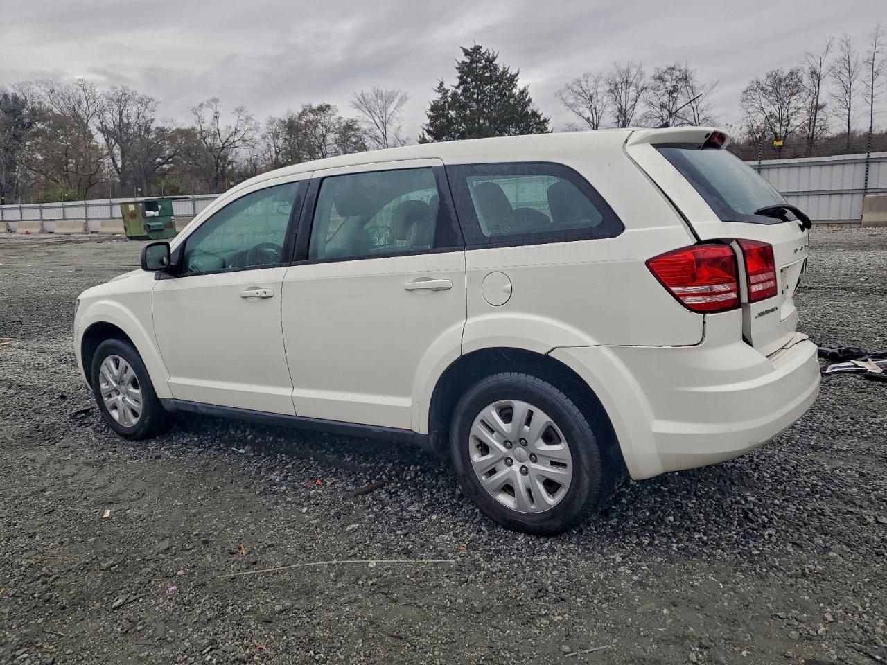 2013 DODGE JOURNEY SE photo 2