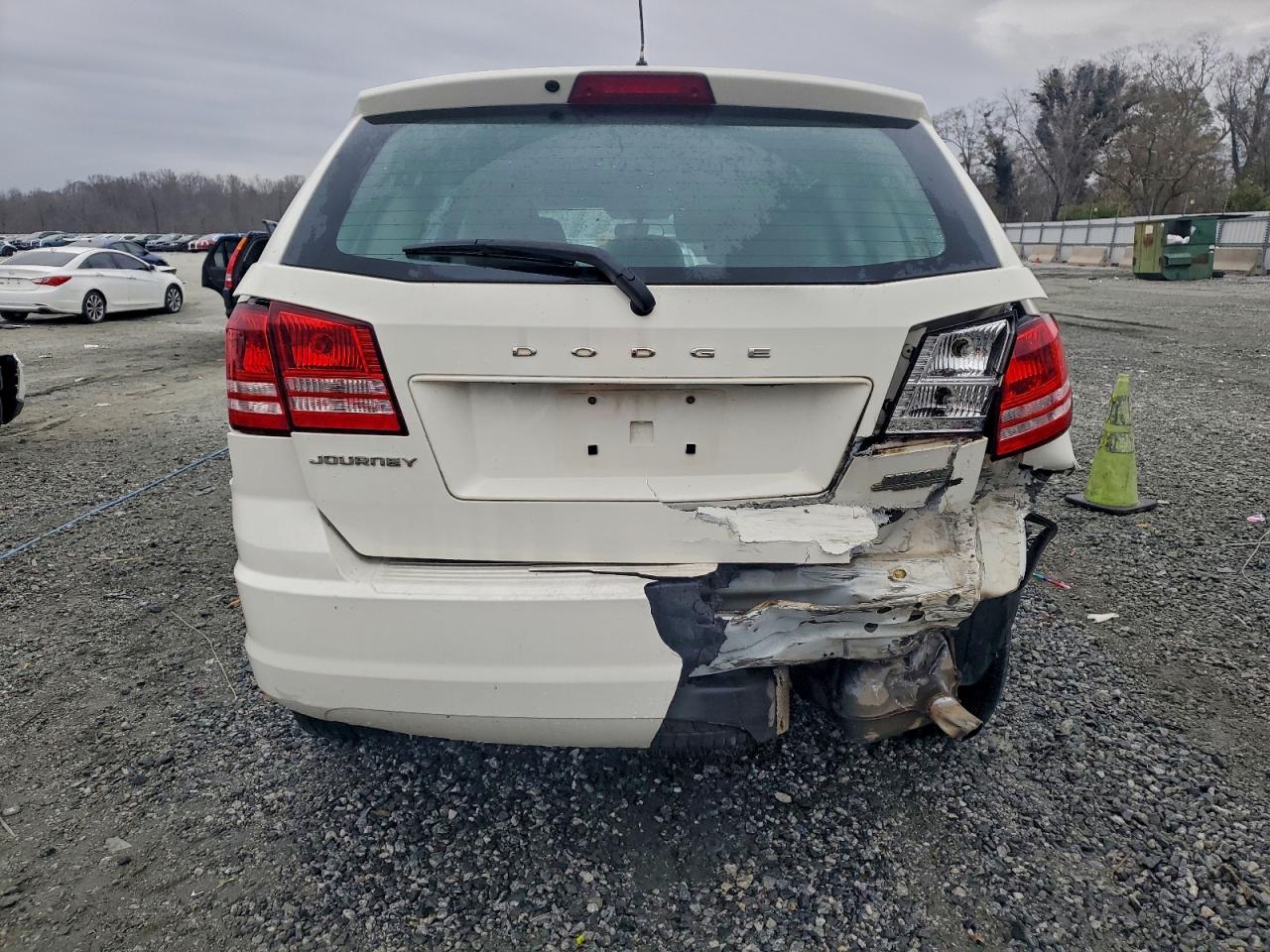 2013 DODGE JOURNEY SE photo 6