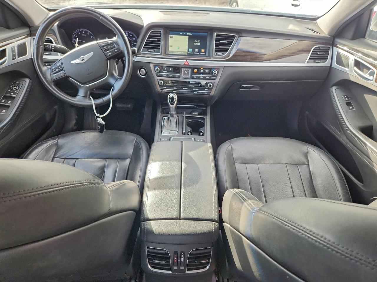 2015 HYUNDAI GENESIS 3.8L photo 8