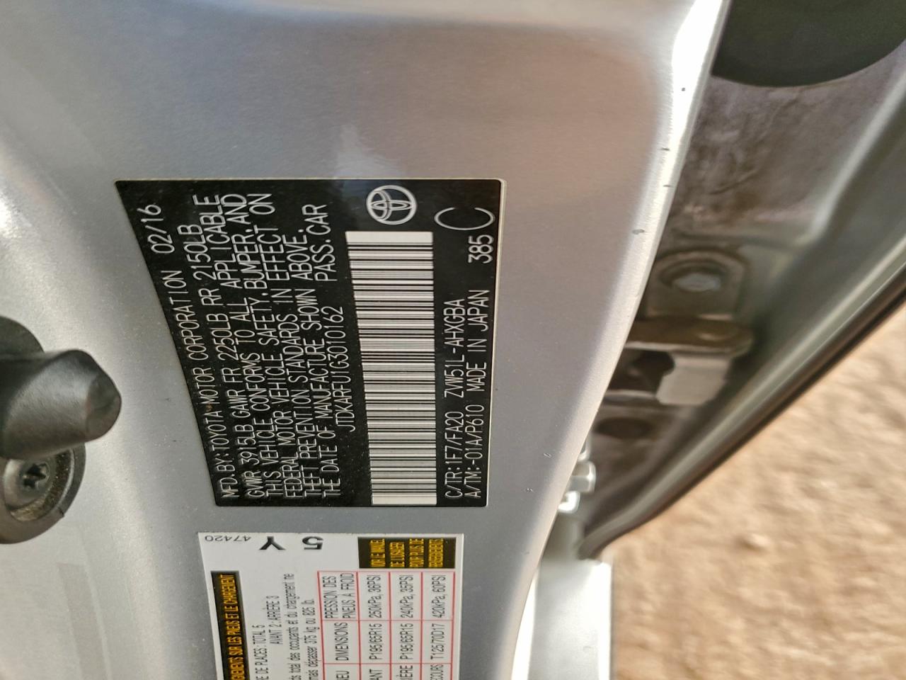 2016 TOYOTA PRIUS photo 12