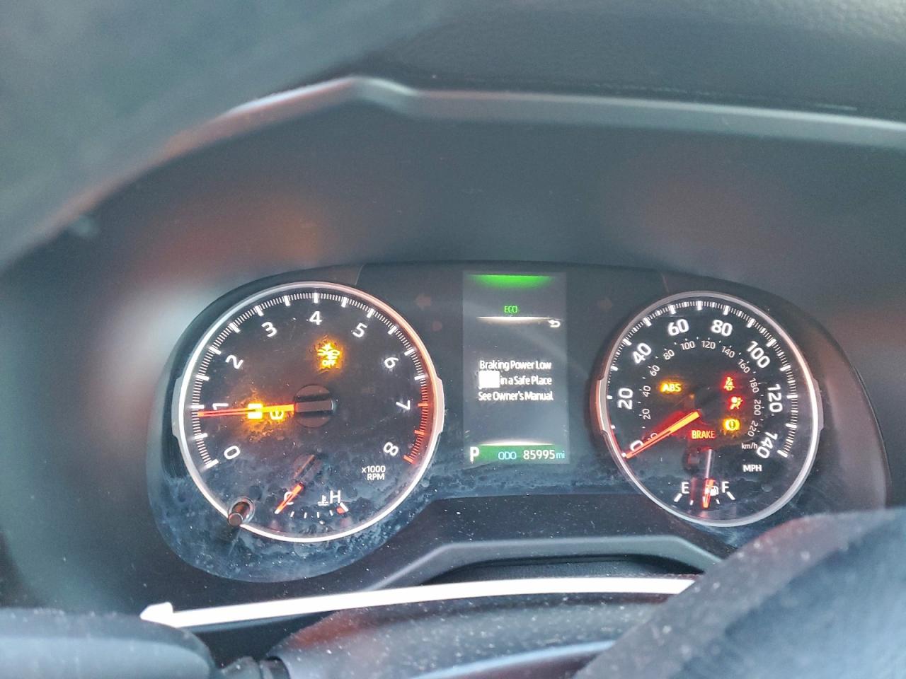 2022 TOYOTA RAV4 LE photo 9