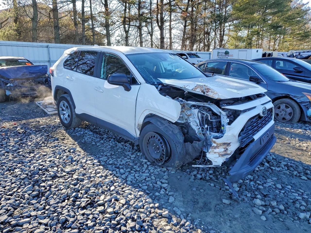 2022 TOYOTA RAV4 LE photo 4