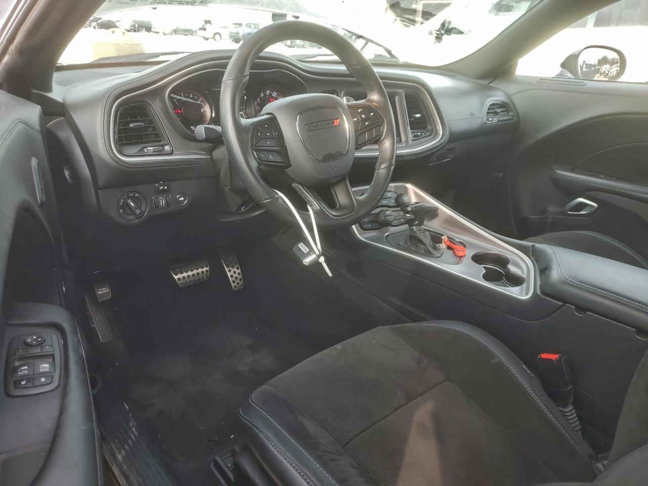 2022 DODGE CHALLENGER GT photo 8