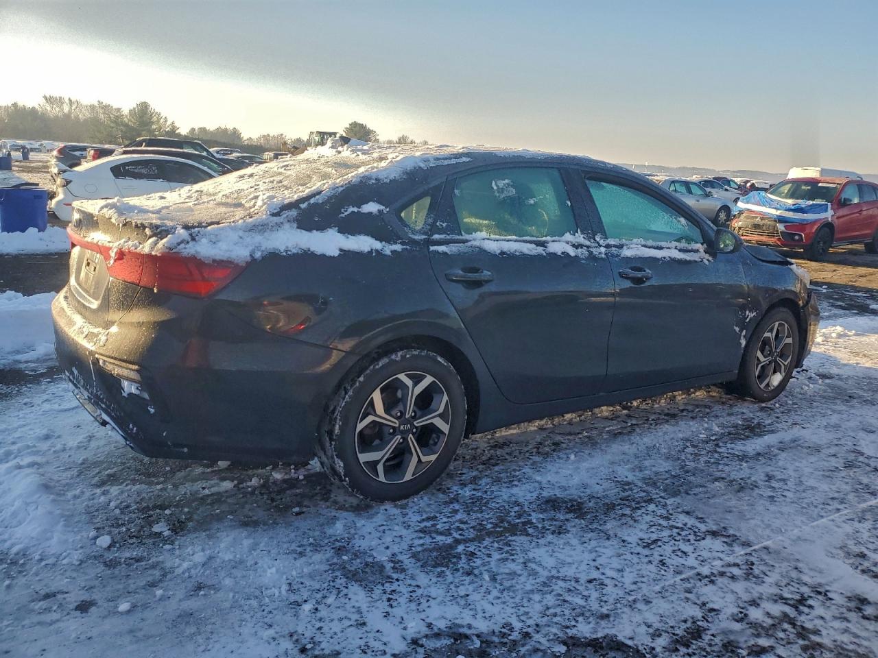 2019 KIA FORTE FE photo 3