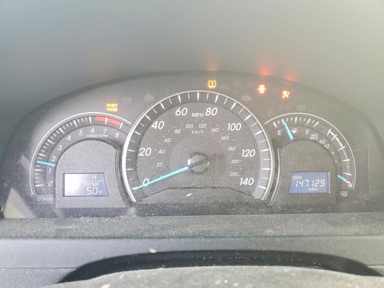 2015 TOYOTA CAMRY LE photo 9