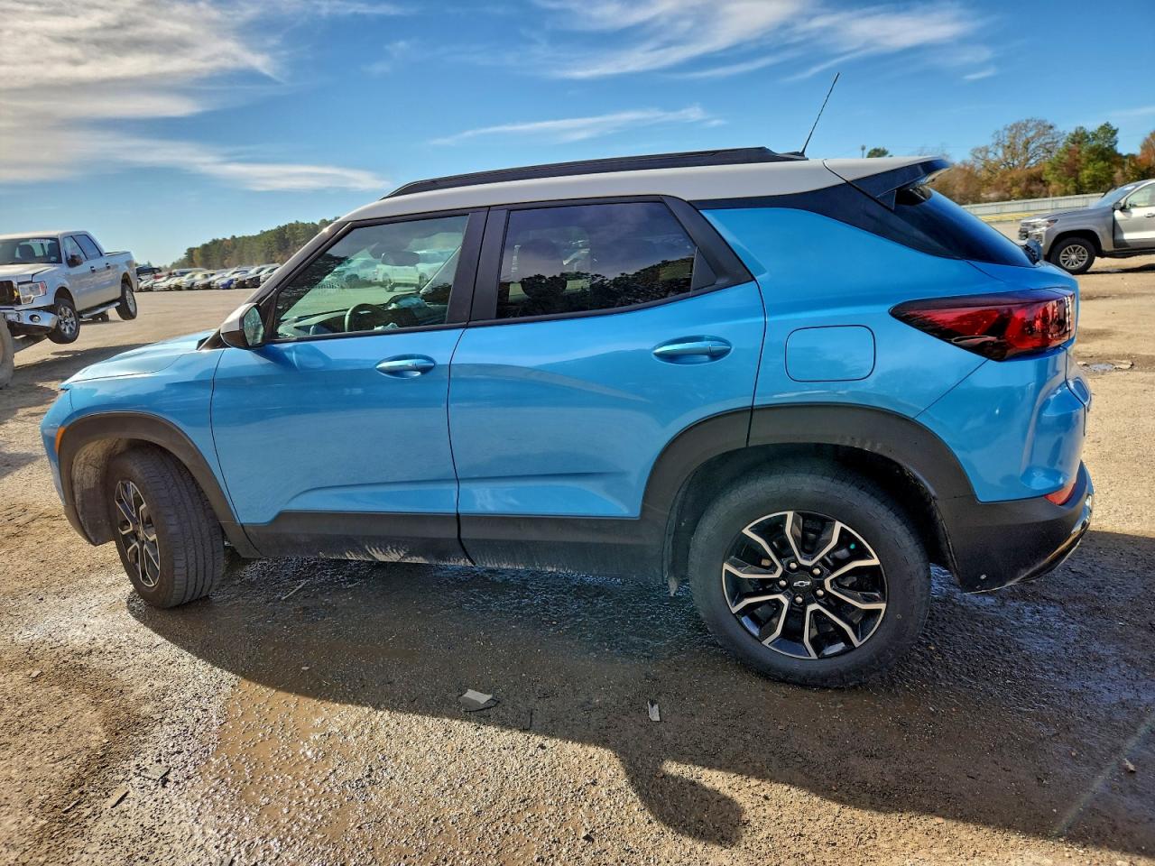 2025 CHEVROLET TRAILBLAZER ACTIV photo 2