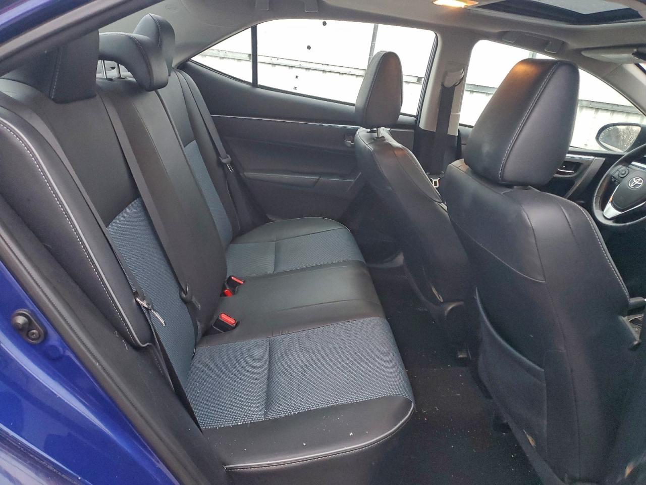 2014 TOYOTA COROLLA L photo 10