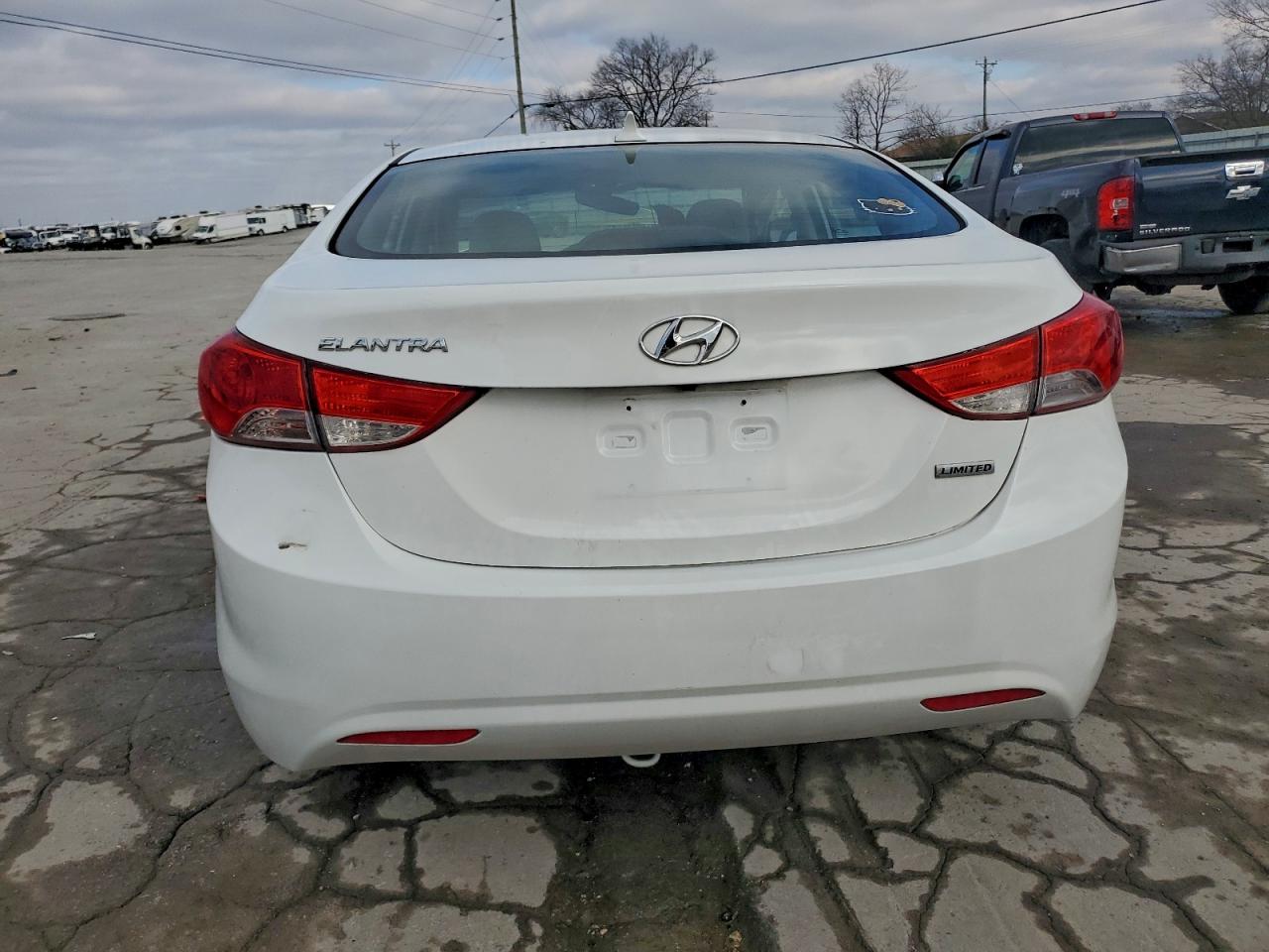 2013 HYUNDAI ELANTRA GLS photo 6