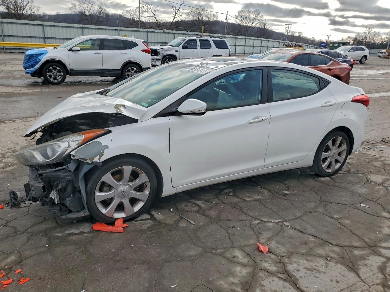 2013 HYUNDAI ELANTRA